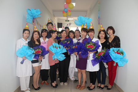 河内生殖健康中心为2013年第一季度生日员工庆生